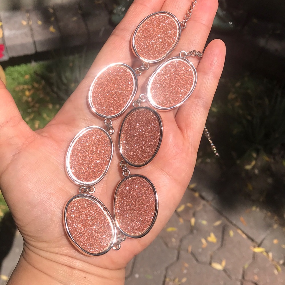 Peach statement necklace